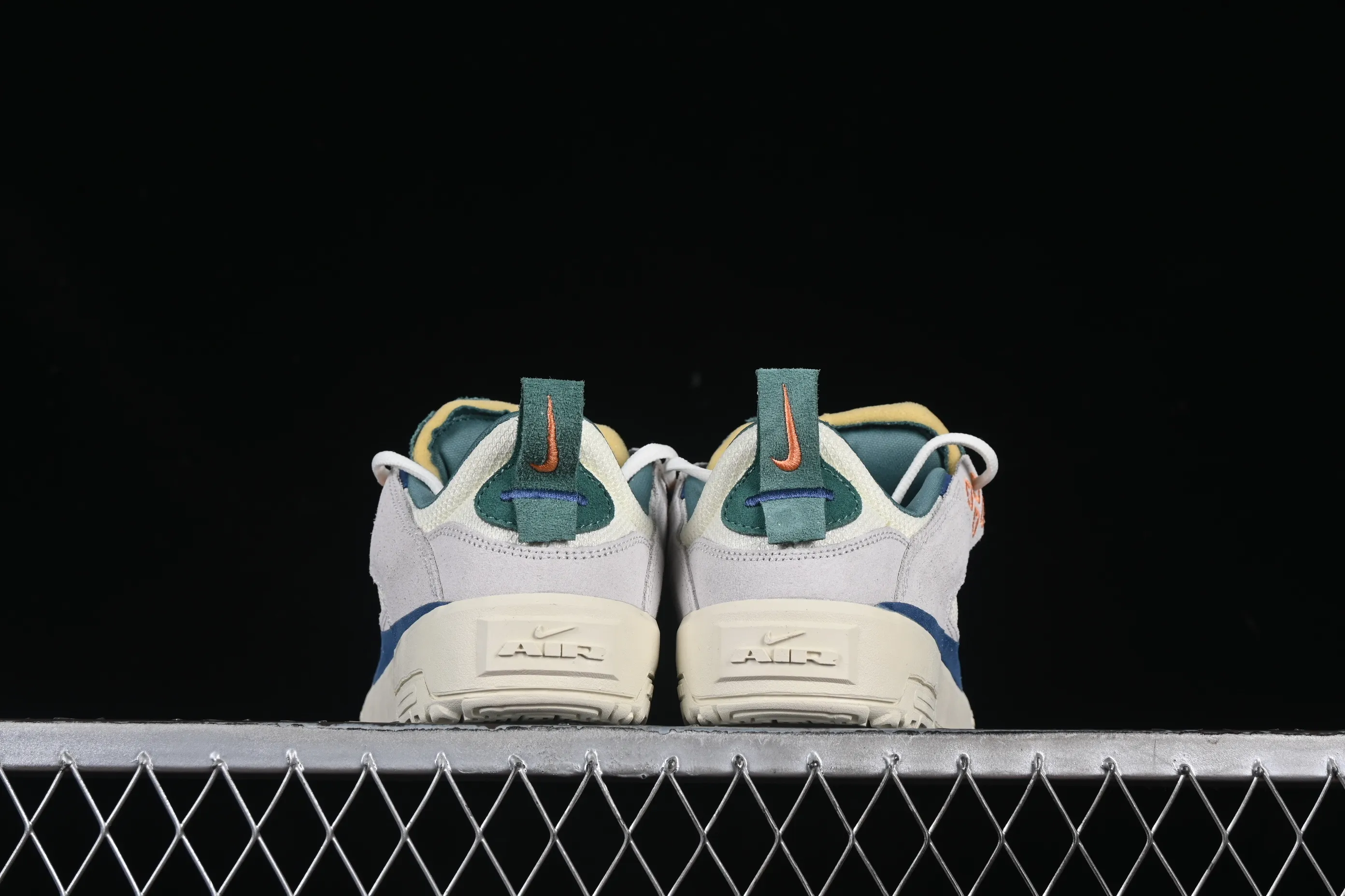 All categories Nk SB Dunk series Nk SB Dunk Low low-top sneakers Nk SB Day One Nike low-top casual sneakers HM3720-141